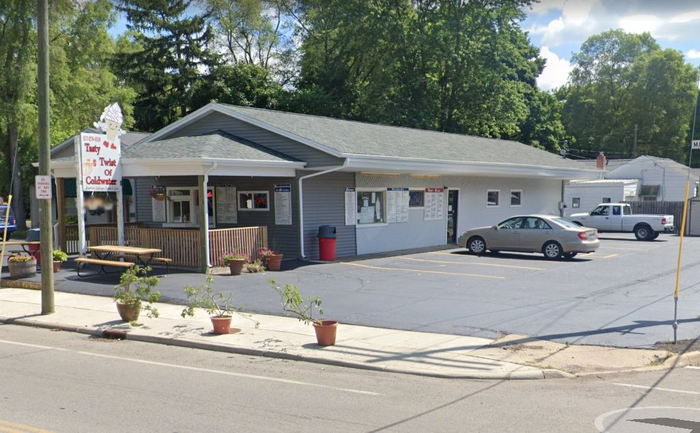 Dog n Suds (DogNSuds, Dog-N-Suds) - Coldwater - 360 Marshall St 1